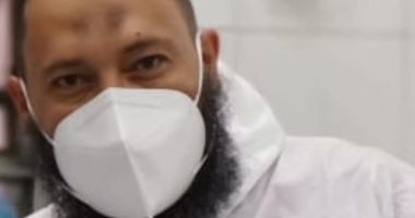 الجيش الأبيض.. "صلاح" بالإدارة المركزية لمعامل الصحة على خط المواجهة ضد كورونا