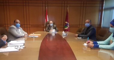 اجتماع للجنة اختيار المرشحين لمنصب عميد التربية النوعية بجامعة الفيوم
