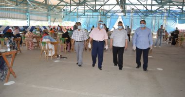 2360 طالب وطالبة بالفرقة النهائية بتجارة سوهاج يؤدون امتحانات الفصل الدراسى الثانى