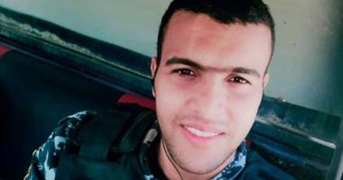 كلنا جيش مصر.. "محمد خميس" يشارك بصورته بالزى العسكرى
