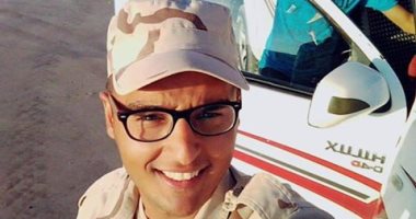 "محمد حمدى" يشارك بصورته بالزى العسكرى فى مبادرة"كلنا جيش مصر"