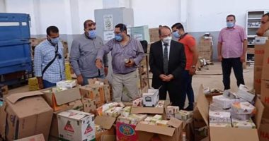 صحة المنوفية تداهم مخزن مواد غذائية غير مرخص .. صور