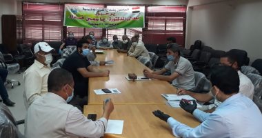 وزارة البيئة تلتقى متعهدى جمع الأرز استعدادا لموسم السحابة السوداء 2020