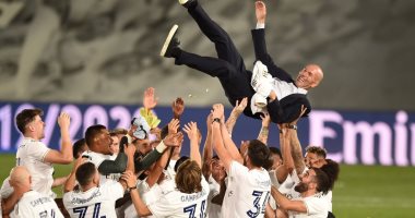 احتفالات صاخبة لنجوم ريال مدريد بلقب الدوري الإسباني.. صور 