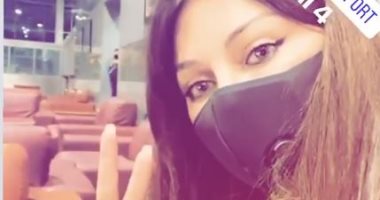 هيفاء وهبي عقب وصولها مصر مرتدية الكمامة: افعل ما يجعل روحك تتألق.. صور
