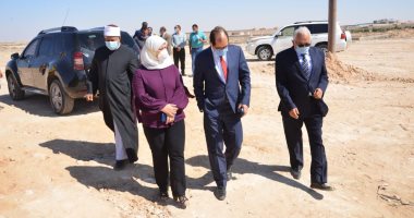 وفد جامعة الأزهر يتفقد الموقع المقترح لإنشاء فرع الجامعة بمرسى مطروح.. صور