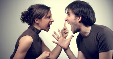 إزاى تتعامل مع شريكك وقت وبعد الخناق؟ الاعتذار  ومنحه المساحة مفتاح الحل