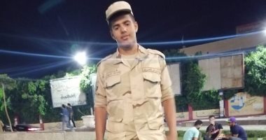 كلنا جيش مصر.. "أحمد" من أسيوط يشارك بالزى العسكرى لدعم الروح الوطنية