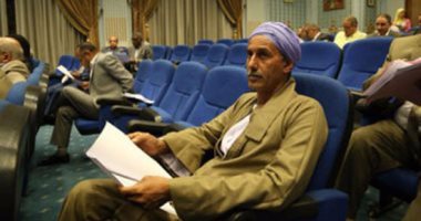 برلمانى يطالب بحل أزمة عجز المعلمين بمدارس أسيوط قبل بدء العام الدراسى الجديد
