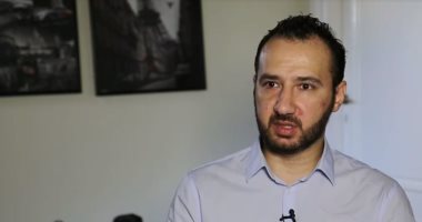مهندس مصري يبتكر وحدات مكتبية لحماية الموظفين من كورونا ويفوز بجائزة فرنسية