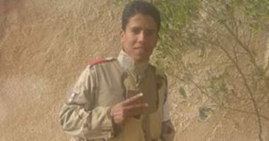 "كلنا جيش مصر".. حاشد حمدان يشارك صحافة المواطن صورته بالزى العسكرى