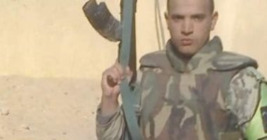 "كلنا جيش مصر".. فتحى أحمد يشارك صحافة المواطن صورته بالزى العسكرى