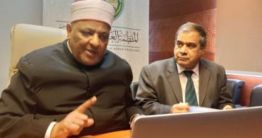 عباس شومان لشيوخ قبائل الصومال: قيم الأزهر تحفظ للدين قدره وللمجتمعات تماسكها