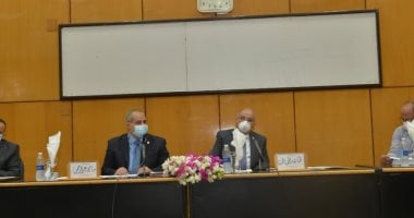 رئيس جامعة أسيوط : وضع التصميم الهندسى لمستشفى 2020 الجامعى الجديد