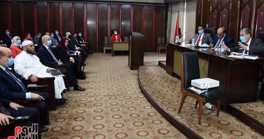 لجنة الشئون العربية بالبرلمان تشيد بدور السيسي المحوري في القضايا العربية
