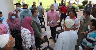 محافظ المنوفية يتابع ملف التصالح فى مخالفات البناء وفتح منافذ جديدة وإلغاء الراحات 