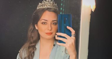 هبة مجدى تغازل متابعيها بسيلفى وريهام عبد الغفور تعلّق.. صور