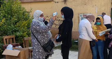 انتظام سير لجان الثانوية العامة بالقاهرة وتسلم الطلاب أدوات الوقاية.. صور