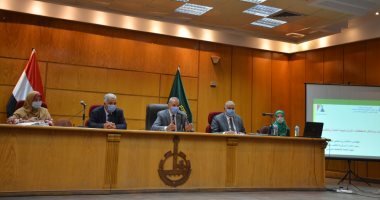 محافظ القليوبية يفتتح دورة تدريبية لمناقشة المخططات الاستراتيجية والتفصيلية