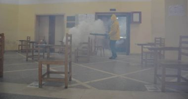 صور.. حملة تطهير بكلية التجارة جامعة الإسكندرية منعا لانتشار فيروس كورونا