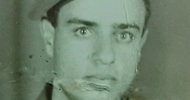 كلنا جيش مصر .. "حسن" من محافظة القاهرة يشارك صورته بالزى العسكرى