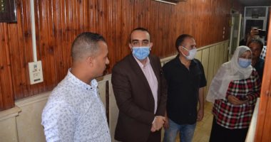 نائب محافظ الإسماعيلية يتفقد المراكز التكنولوجية للخدمات الجماهيرية.. صور