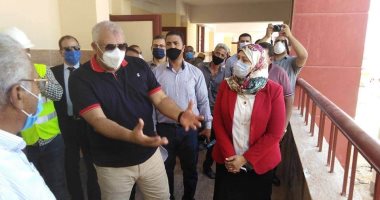 محافظ الوادى الجديد يوجه بتنجيل المدرسة المصرية اليابانية فى الخارجة 