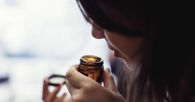 روائح الزيوت العطرية قد تكون الحل لعودة حاسة الشم لمرضى كورونا
