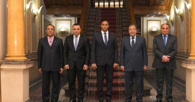 محافظ الدقهلية وقيادات المحافظة يقدمون التهنئة للقيادات الأمنية الجديدة بالمحافظة