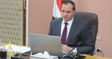 جامعة سوهاج : تطبيق نظام التعليم الهجين بالكليات للطلاب