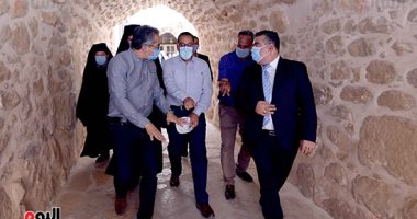 رئيس الوزراء يتفقد أعمال المرحلة الأولى من تطوير مدخل دير سانت كاترين