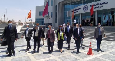 مدارس صيفية بمقر جامعة بنها بالعبور بالتعاون مع وكالة الفضاء المصرية.. صور