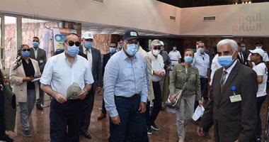 رئيس الوزراء يصل سانت كاترين فى جولة لتفقد عدد من المشروعات الخدمية والتنموية    