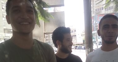 طلاب علمى رياضة يعبرون عن فرحتهم بسهولة امتحان الهندسة الفراغية والجبر 