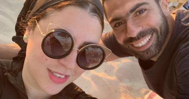 زوجة أحمد فتحى تتضامن مع البوركينى ضد البكينى: أنا حرة