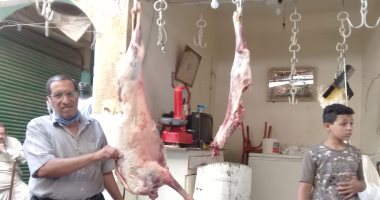 ضبط 570 كيلو لحوم مخالفة فى حملة قبل عيد الأضحى بأسوان.. صور