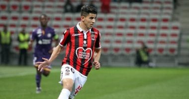 زيدان يرشح الجزائرى عطال لدعم الجبهة اليمنى لريال مدريد 
