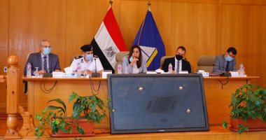 محافظ دمياط: رفع درجة الاستعدادات بالمستشفيات وتكثيف الحملات المروية على المطاعم 