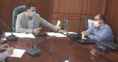 نائب محافظ بورسعيد يترأس اجتماع مراجعة رخص البناء وأعمال الترميم.. صور