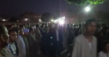 فيديو.. أهالى سوهاج يشيعون شهيدى سيناء