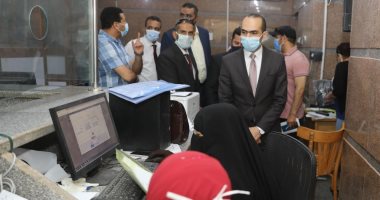نائب محافظ سوهاج يتفقد المراكز التكنولوجية لخدمة المواطنين بمركزى جرجا والمنشاة
