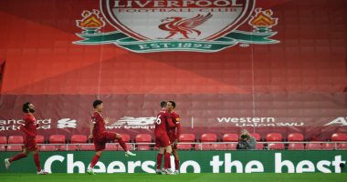 ليفربول ضد تشيلسي.. فاينالدوم يعزز تقدم الريدز بالهدف الثالث فى الدقيقة 43