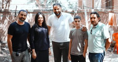 صور.. داليا مصطفى ومعتز هشام فى كواليس "قبل الأربعين"‏