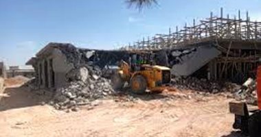 القبض على 15 شخصا اعتدوا على الشرطة والمحليات خلال حملة إزالات في الخانكة