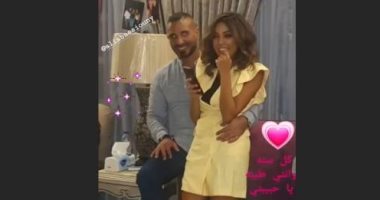 هل يعيش قصة حب جديدة؟ أحمد سعد بصورة مع مصممة أزياء: كل سنة وأنتى طيبة يا حبيبتى