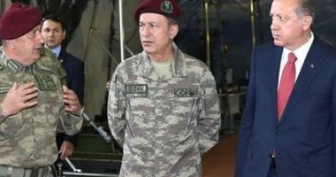 بعد التدخل السافر فى ليبيا.. أردوغان يطيح بـ30 من قيادات الجيش التركى بينهم كاتم أسراره خوفا من تحرك جديد ضده.. قرار بترقية عشرات العسكريين الموالين للعدالة والتنمية.. وترتيب جديد لنظام الحكم فى السنوات المقبلة