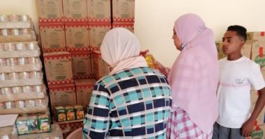 ضبط 25 كرتونة شاى مقلدة وتحرير 4 محاضر فى حملة تموينية برأس غارب.. صور 