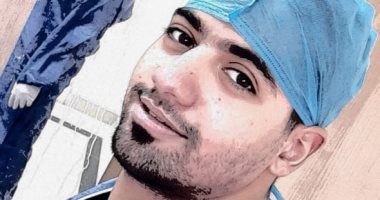 "أحمد جمال" فنى أشعة ضمن الجيش الأبيض لمواجهة كورونا بمستشفى جامعة أسيوط