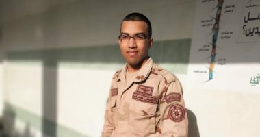 كلنا الجيش المصرى.. أحمد يشارك بصورته بالزى العسكرى خلال فترة التجنيد  