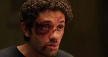 كريم محمود عبد العزيز يشوق متابعيه بصورة من فيلم "موسى": دور مختلف